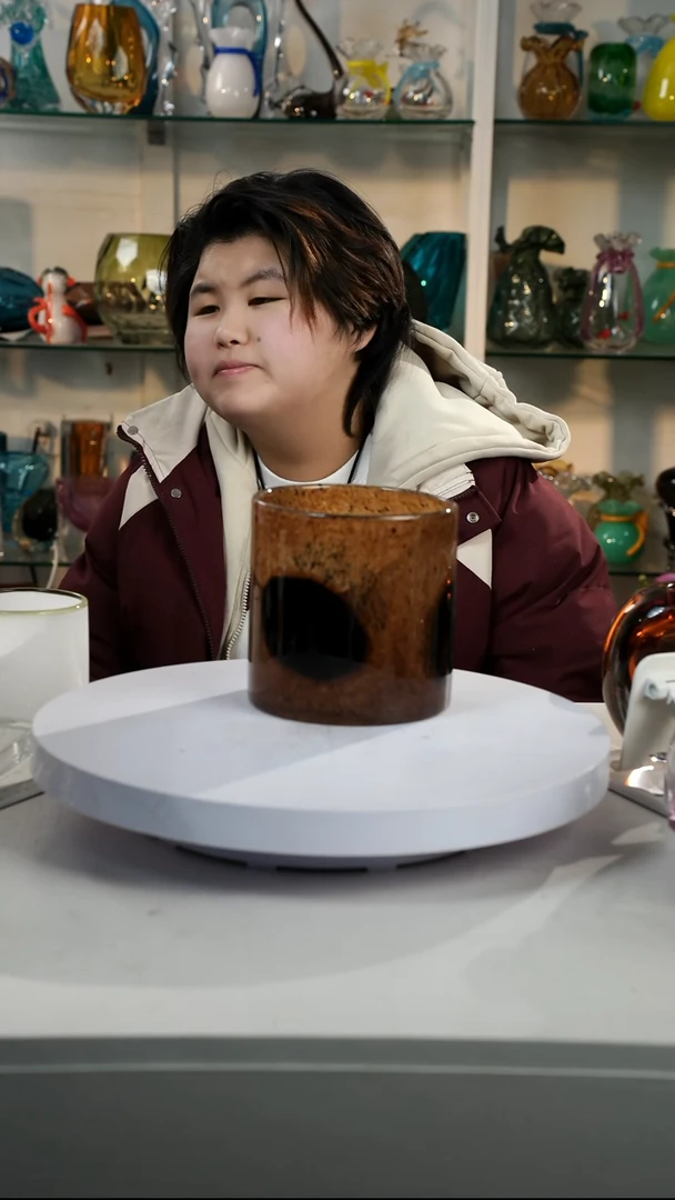 【闪购商品】琉璃【弘扬】高15轻奢琉璃花器微瑕福利