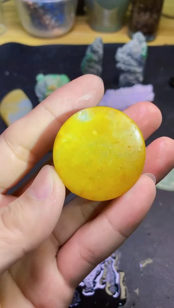 翡翠未镶嵌颈饰天然翡翠009