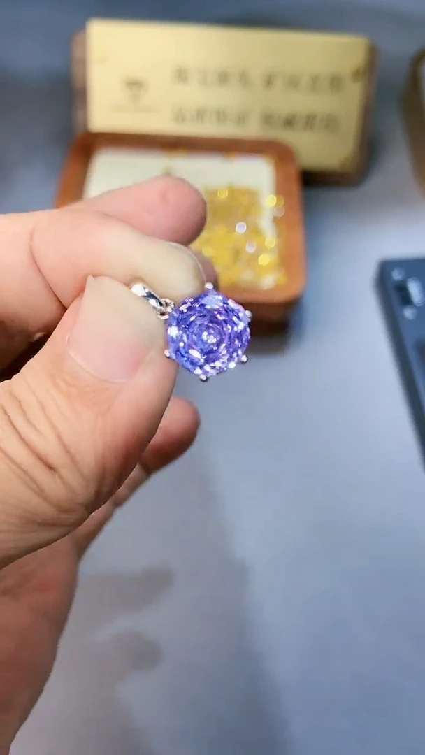 【闪购商品】紫晶颈饰银S925镶嵌3333