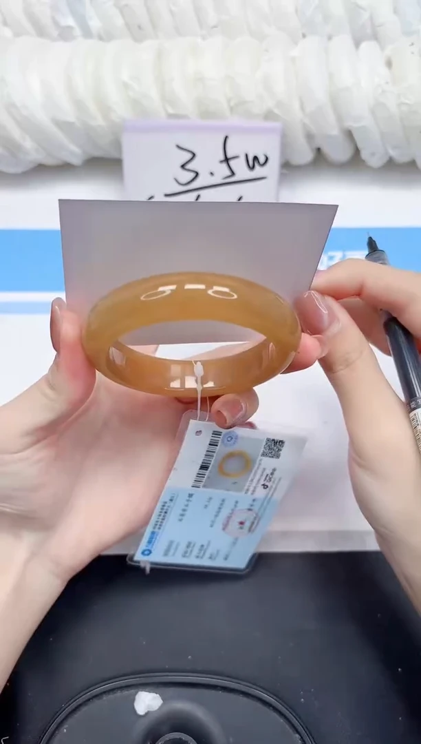 未镶嵌手镯石英质玉190-60.6-仪式感