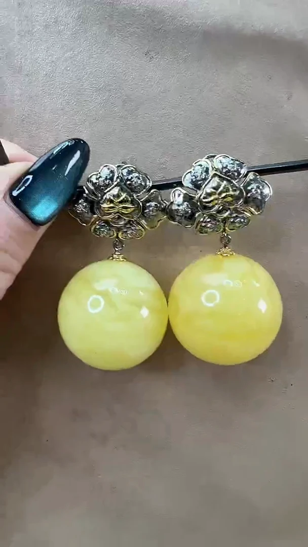 琥珀颈饰未镶嵌耳环