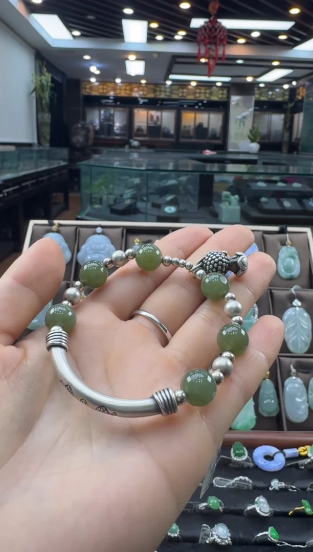 银S925镶嵌手链和田玉兰**月手链