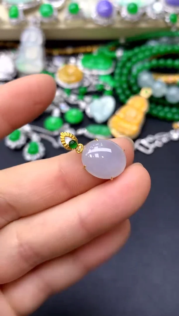 颈饰18K金镶嵌翡翠90-中国好珍宝