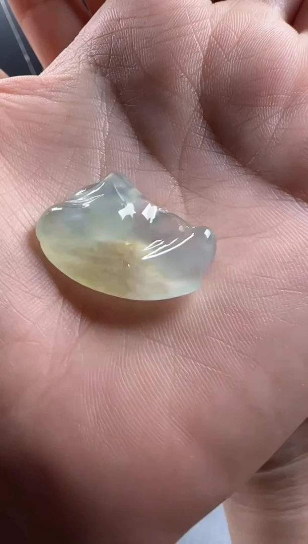 未镶嵌定制翡翠吊坠