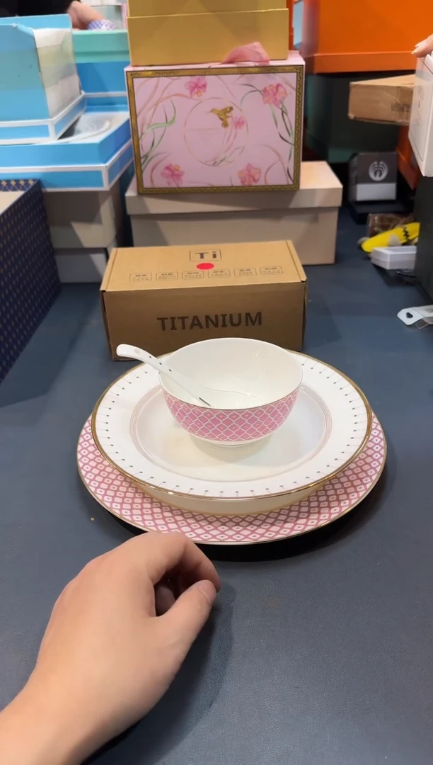 【闪购商品】碗C320全场正品，京东包邮