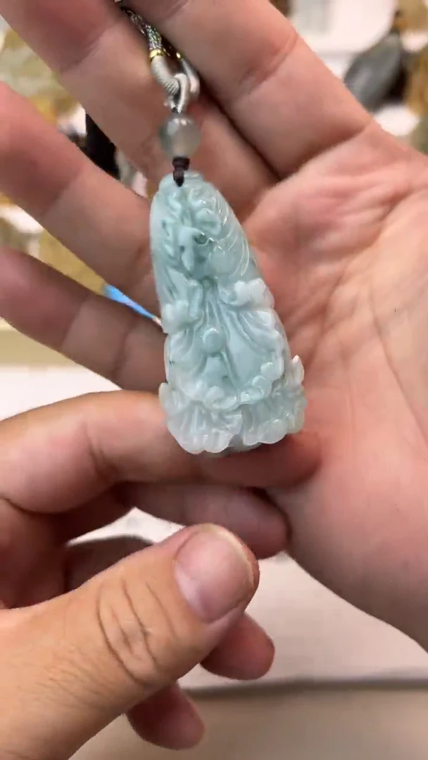 颈饰未镶嵌翡翠农***，天然翡翠