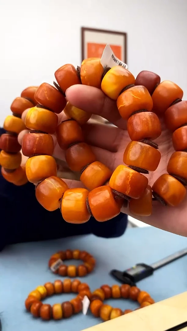 【闪购商品】蜜蜡珠宝奇石未镶嵌假一罚十，多样性发一件永久包退