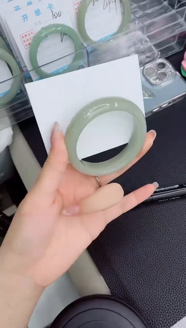 石英质玉手镯未镶嵌111-54.4