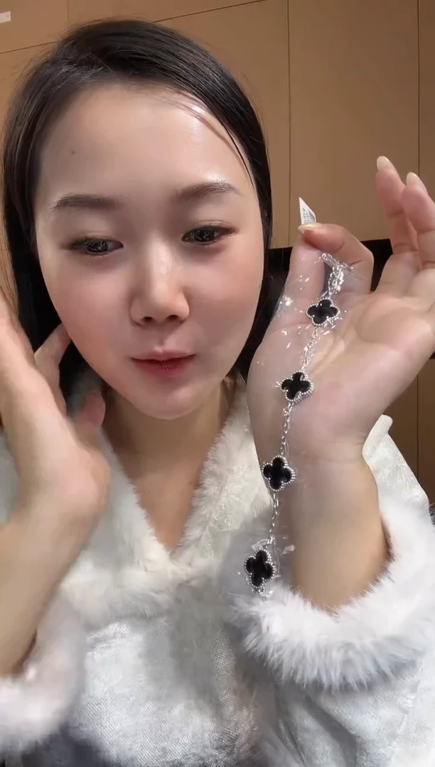 【闪购商品】玛瑙/玉髓手链18K金镶嵌黑色k白五花手链GHJ