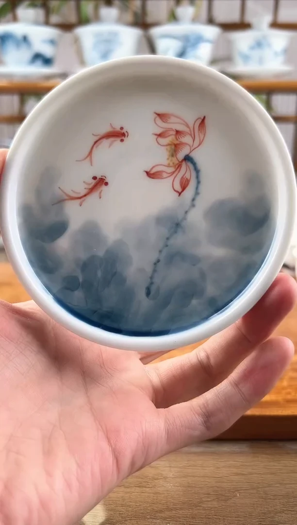 ℳ****꧔微瑕线条莲中壶承