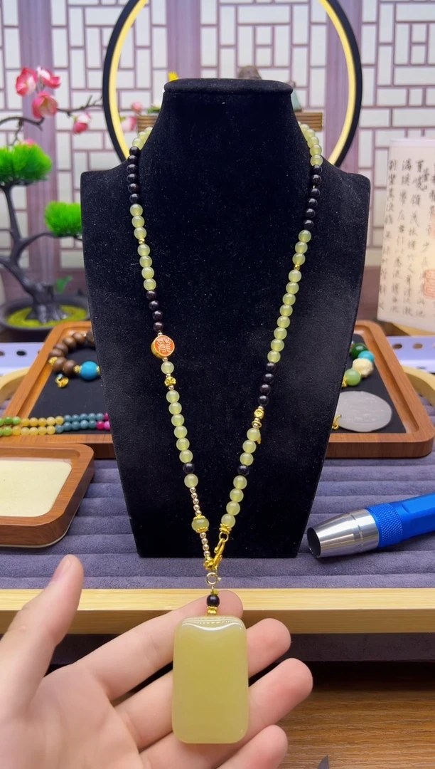 和田玉14K金镶嵌颈饰X325