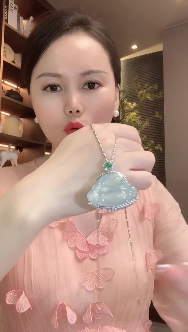 吊坠(不含链)18K金镶嵌翡翠A47