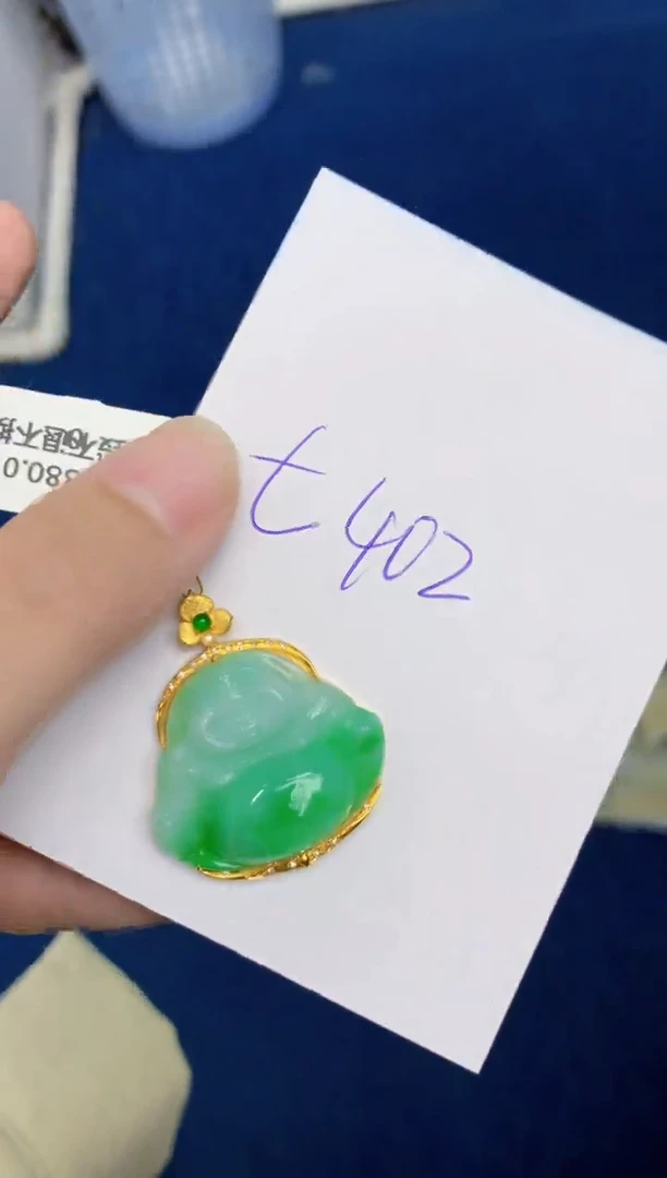 翡翠未镶嵌颈饰0000000000