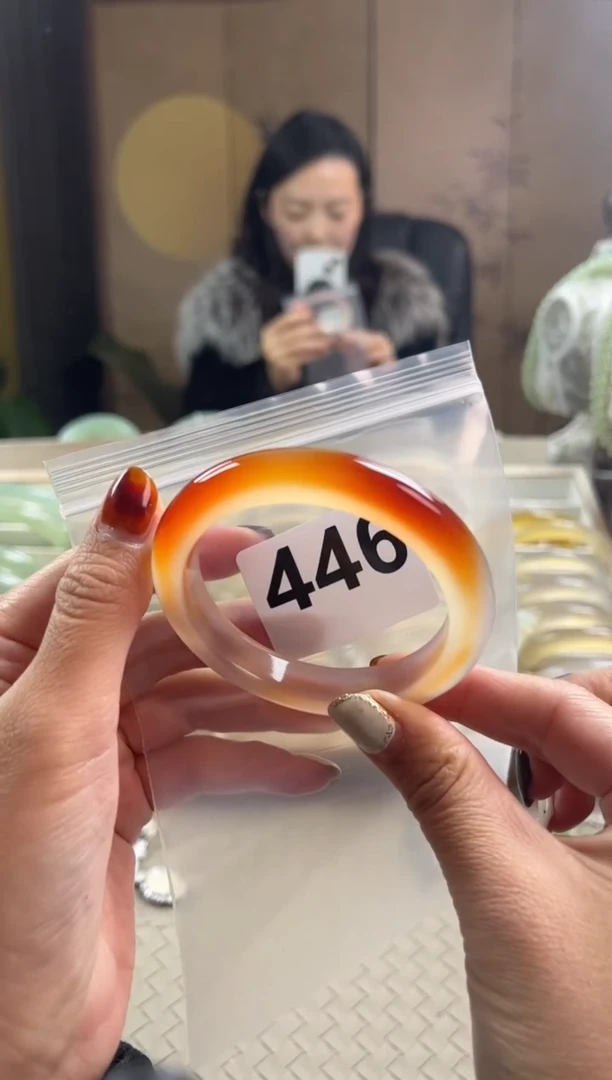 手镯玛瑙/玉髓未镶嵌木*446