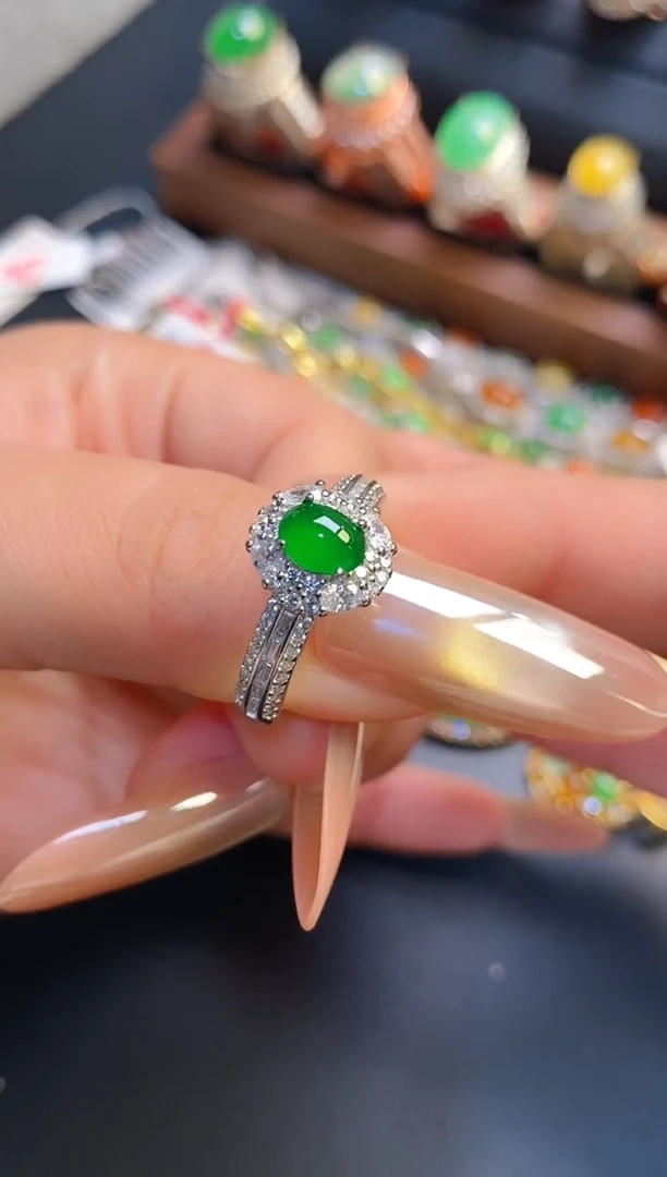 银S925镶嵌戒指翡翠天然