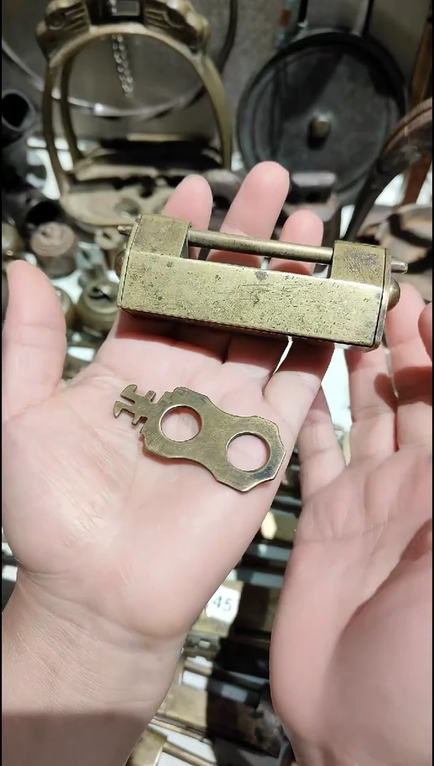 金属古典摆件家居摆件一个