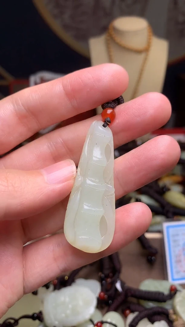 颈饰未镶嵌和田玉新疆料青海料清水和田玉吊坠