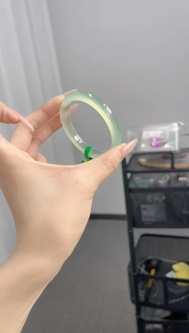 【闪购商品】玛瑙/玉髓手镯未镶嵌53-54圈口