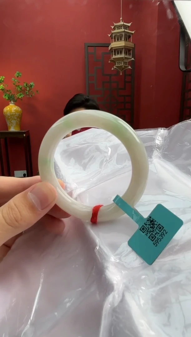 未镶嵌手镯（圆镯）翡翠翡翠手镯11