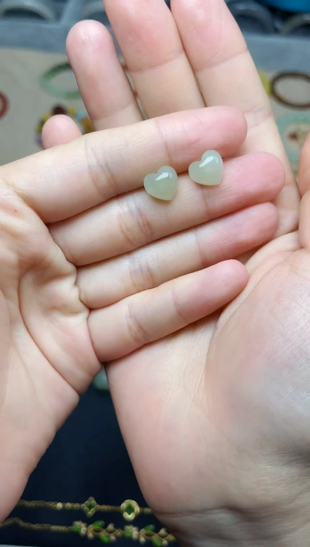 和田玉银S925镶嵌耳饰爱心耳钉06