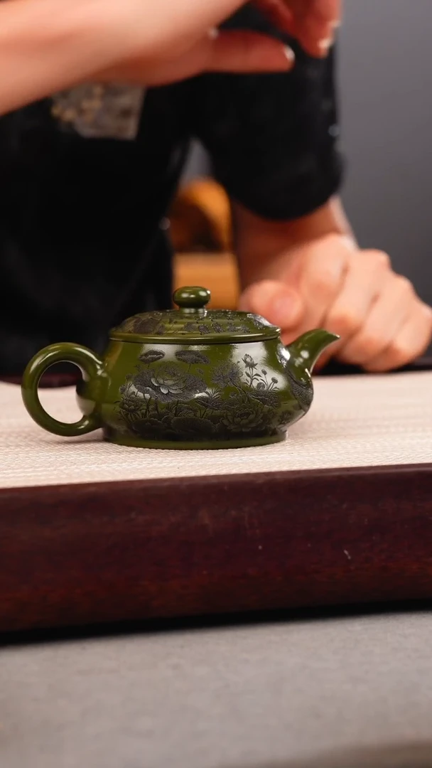 茶壶紫砂绿泥 明炉 刻鱼