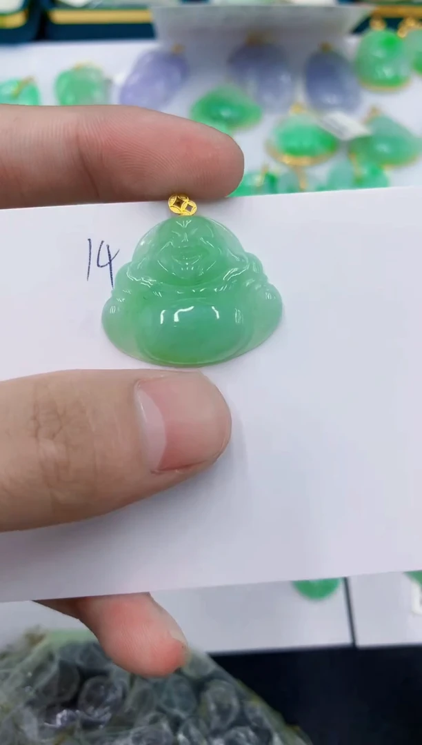 颈饰18K金镶嵌翡翠1111111
