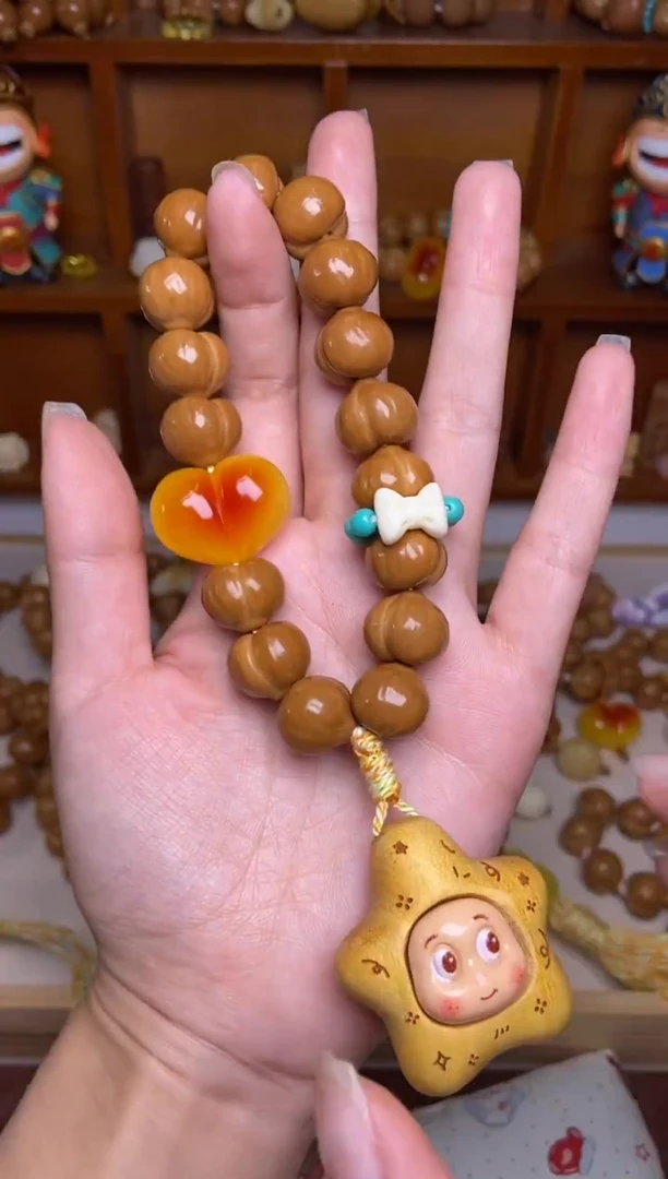 把件猴头核桃全品屁桃➕爱心蝴蝶结卡环大星星人手持【新号补贴款】