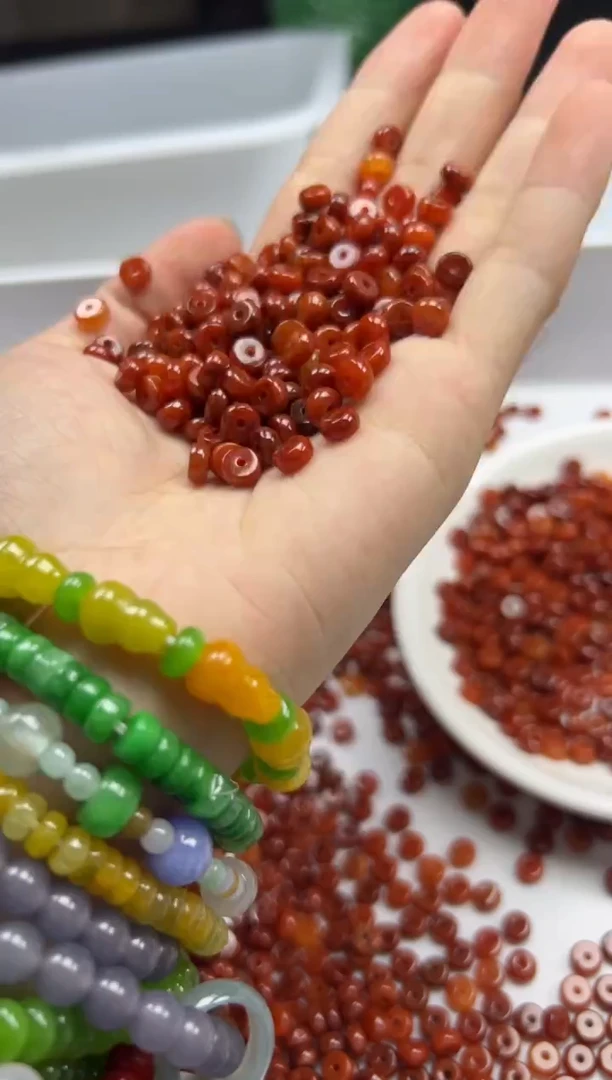 翡翠未镶嵌颈饰w924红翡算盘6*3mm*30颗