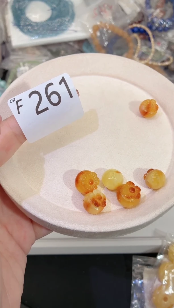 琥珀未镶嵌珠宝奇石默认微瑕发一个F261