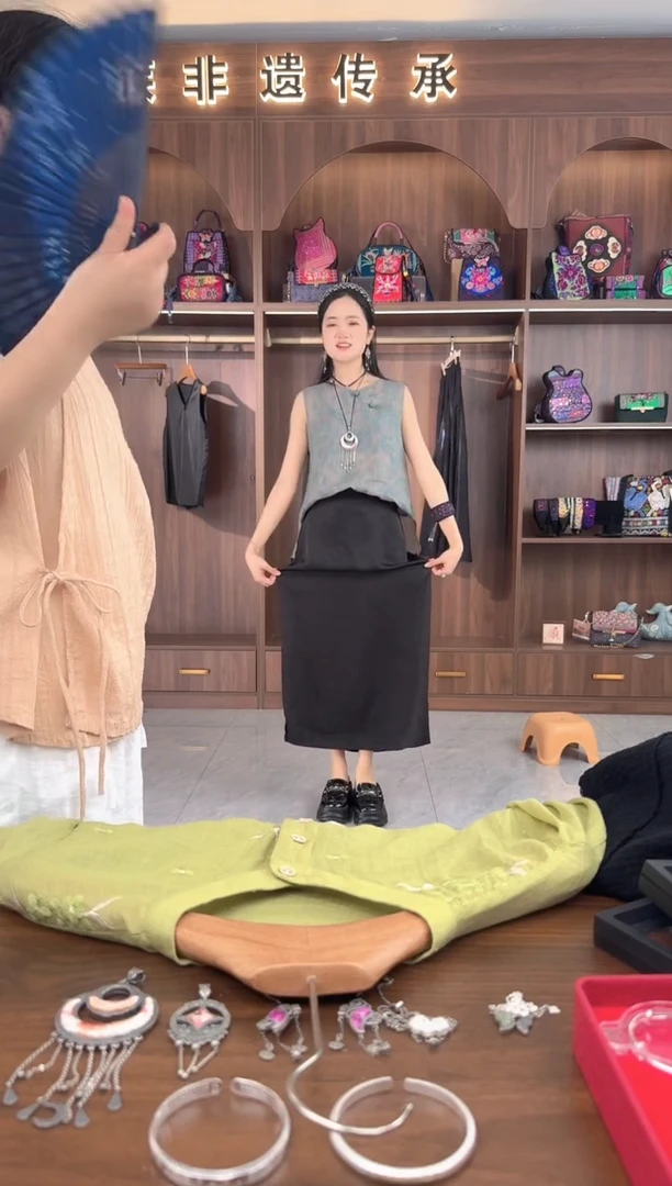 织绣扶光苗绣传承L67