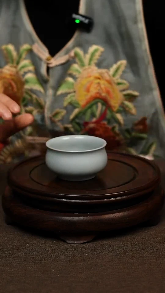 瓷片月白釉全手炉式杯80ml 微瑕 不带礼盒