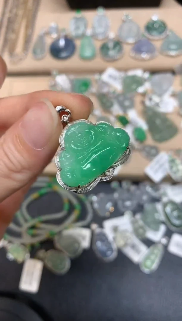 【闪购商品】翡翠颈饰18K金镶嵌【无服务费