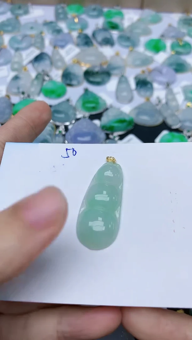 【闪购商品】翡翠颈饰18K金镶嵌天然翡翠A货