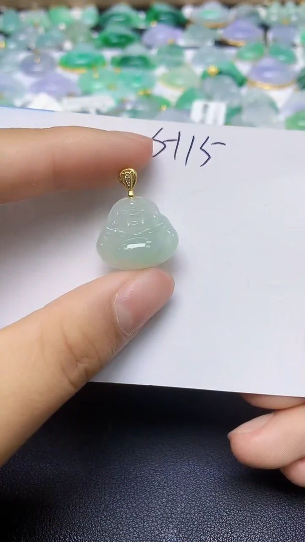 翡翠未镶嵌颈饰 天然缅甸翡翠A货