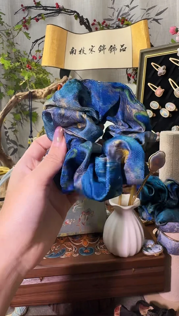 无铁合金蓝色大肠发圈