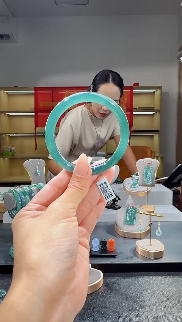 未镶嵌手镯翡翠58圈