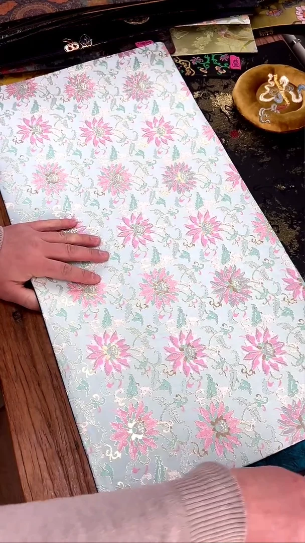 孤品微瑕疵不影响使用,不退不换65-33，