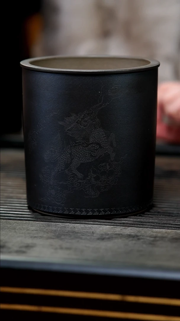 【闪购商品】紫砂茶壶紫砂重工刻绘笔筒