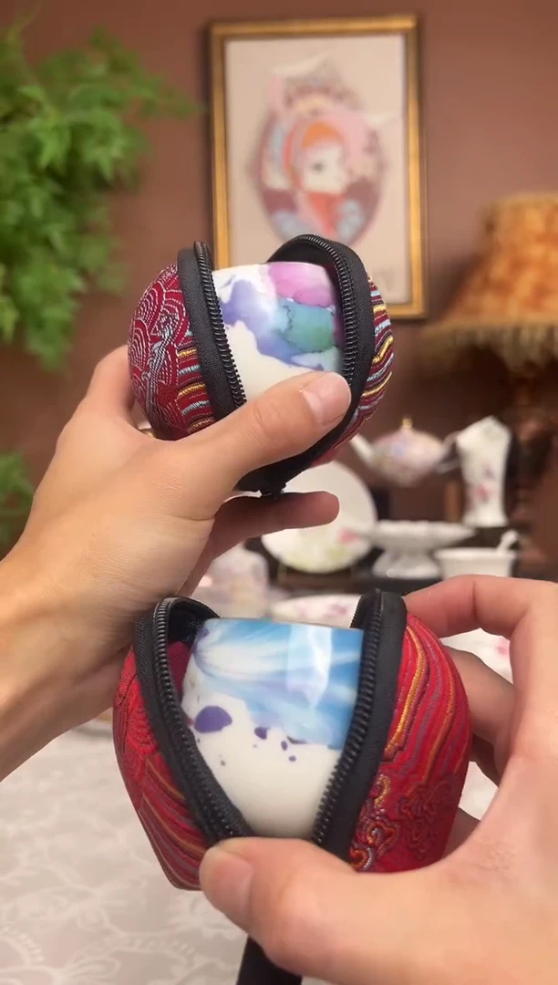 36%以上骨粉骨瓷鸢尾花杯子一对