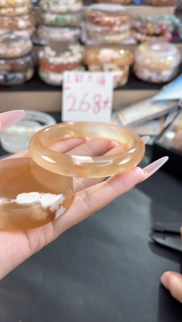 未镶嵌手镯石英质玉57