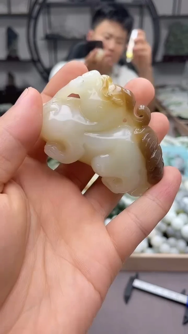 未镶嵌和田玉把件1
