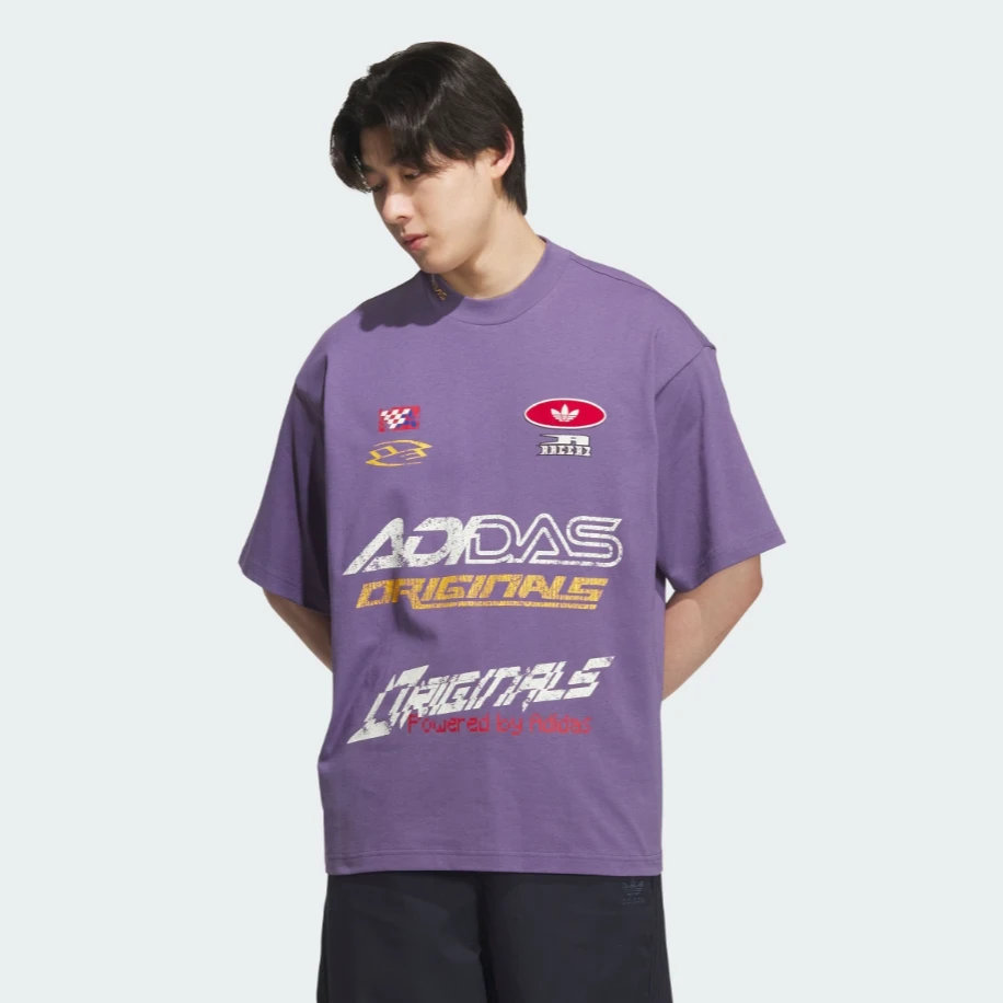 阿迪达斯MOTO SHORTSLEEVE 赛车风小高领运动宽松短袖T恤KH1196