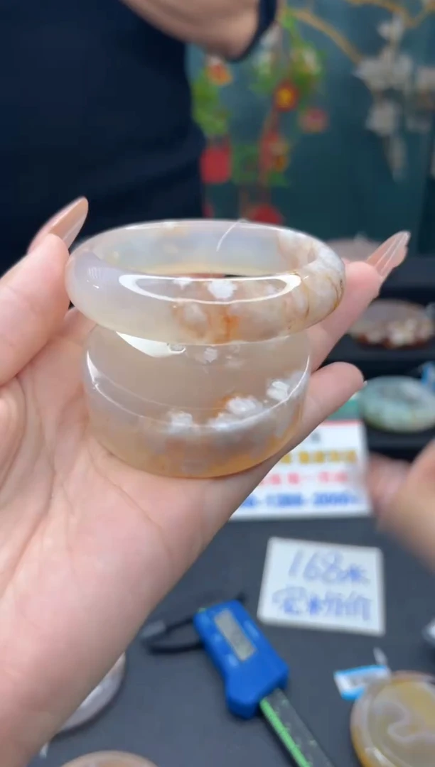 【闪购商品】石英质玉手镯未镶嵌2261（56圈赠送镯心）