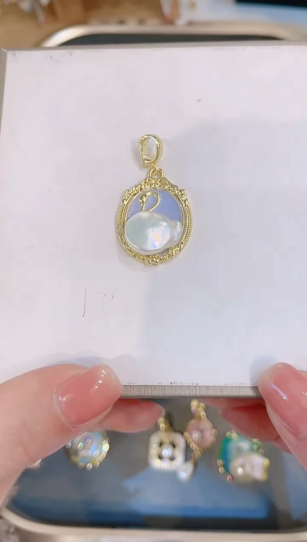 【闪购商品】淡水珍珠颈饰合金吊坠
