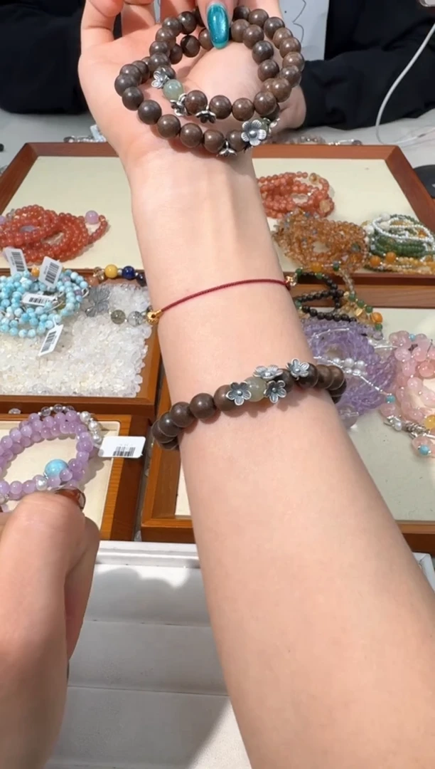 【闪购商品】水晶手链银S925镶嵌A038木头四朵花花款