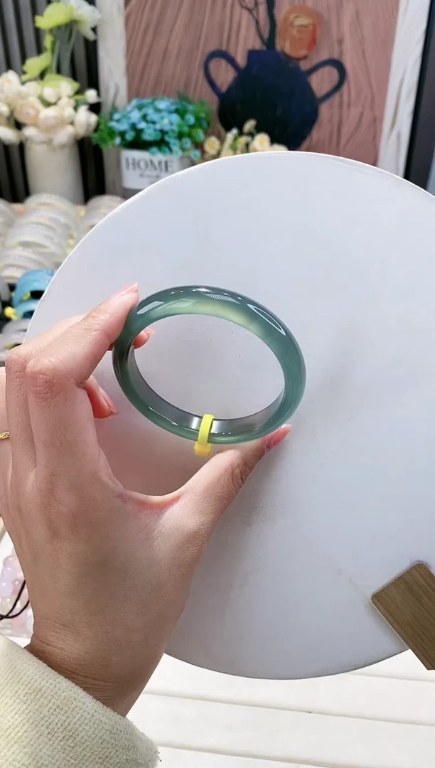 手镯玛瑙/玉髓未镶嵌66-55.7