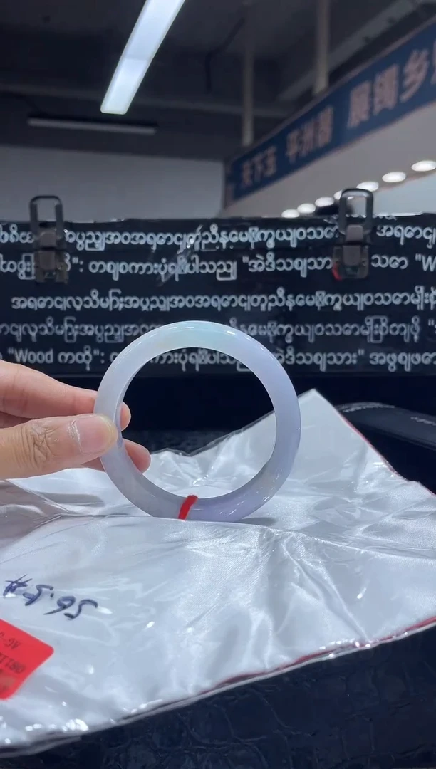 未镶嵌手镯翡翠美****?1