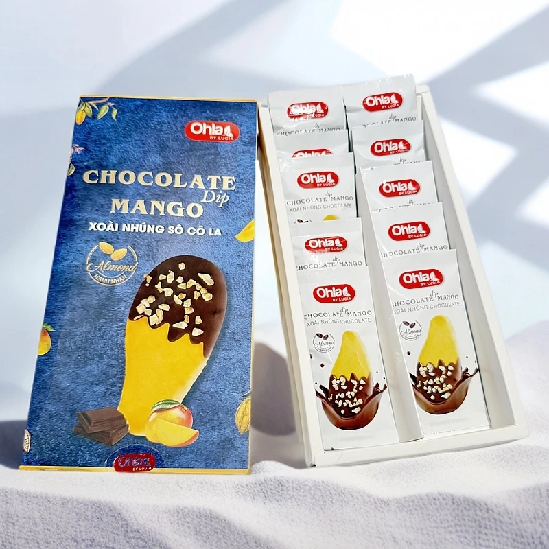 越南代购Ohla杏仁抹碎巧克力芒果干香浓味美特色零食180g独立包装
