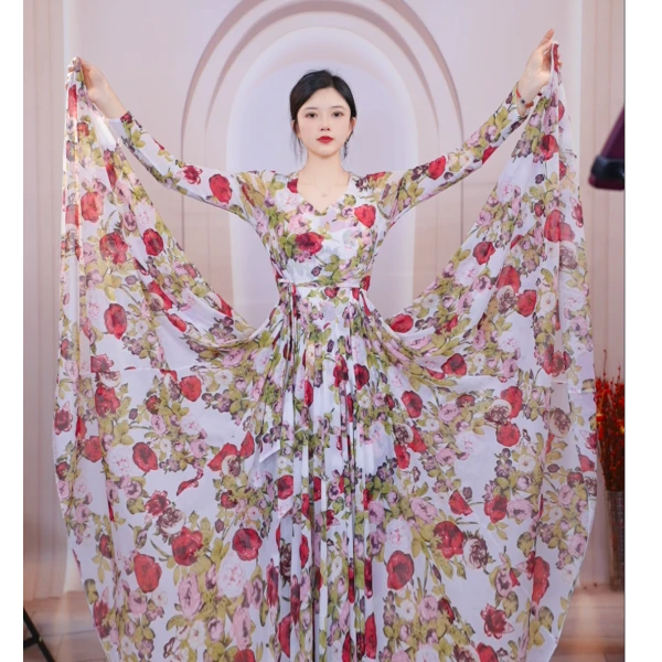 新款白底绿叶红花连衣裙时尚百搭修身气质720长袖优雅飘逸