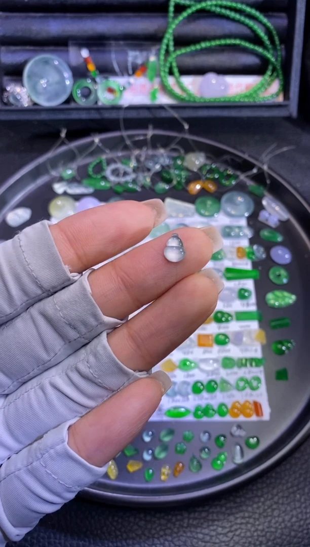 未镶嵌挂件翡翠葫芦